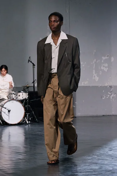Look 20